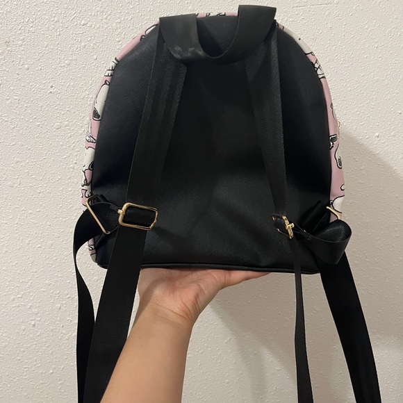 Peanuts Snoopy Small Backpack w/ Snoopy Plush - Picture 8 of 12